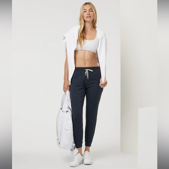 Vuori Performance Joggers - Midnight Heather - Picture 3 of 12